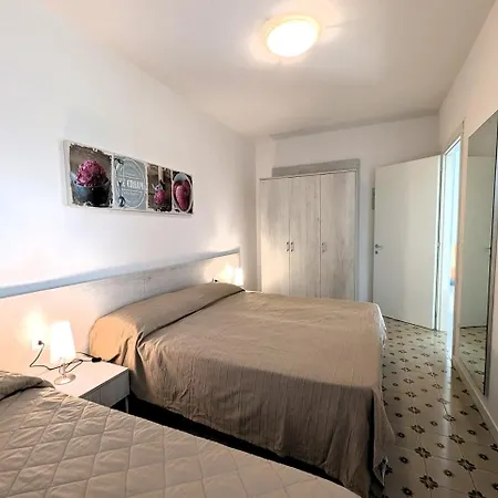 Mirasole 公寓 利尼亚诺萨比亚多罗